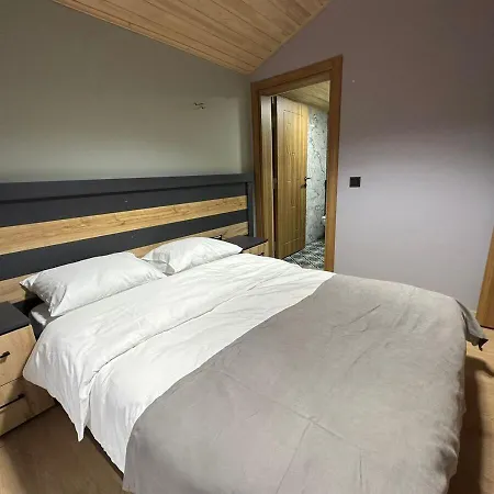 Aderfia Aparthotel